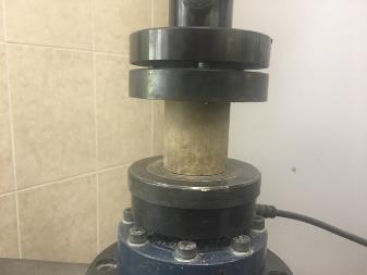 Разработка составов грунтов, укрепленных неорганическими вяжущими материалами